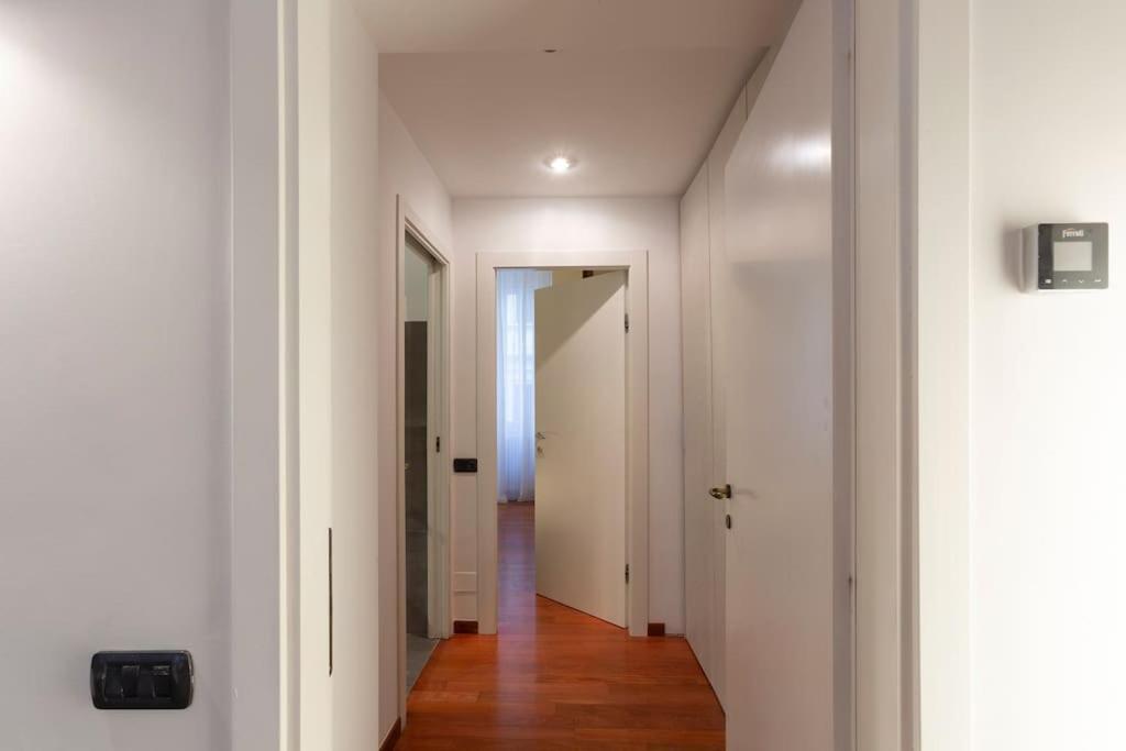 My Charming Apartments In Centro Citta-San Lorenzo Suite Милано Екстериор снимка